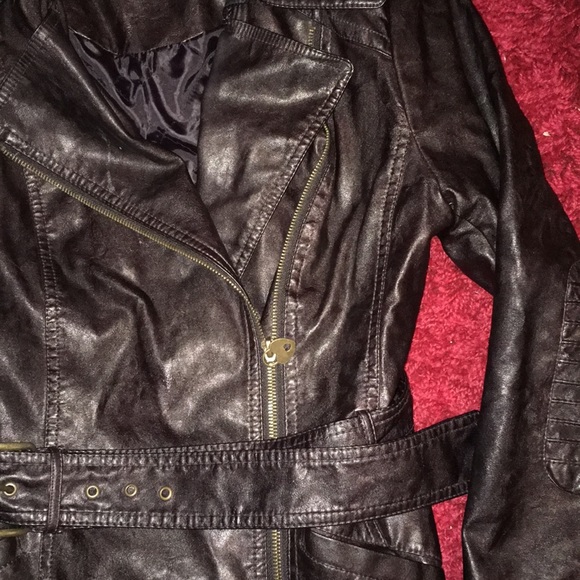 Guess Medium Dark Chocolate Brown Faux Leather - Picture 3 of 8